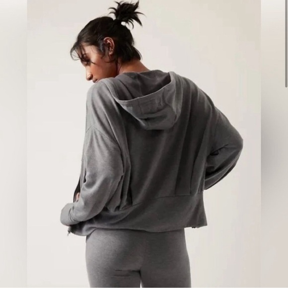 NWT Athleta Balance Sweatshirt Size 3X. - Picture 3 of 14